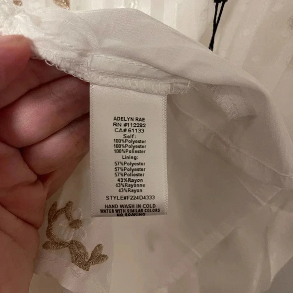 NWT Adelyn Rae Darlene Swiss Dot Embroidered Mini - Picture 8 of 9